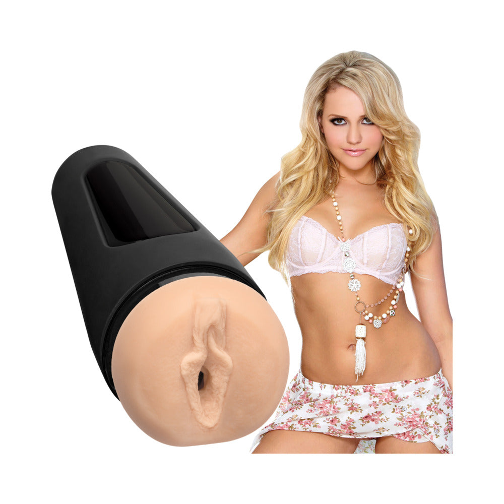 Main Squeeze Pussy Masturbator - Mia Malkova