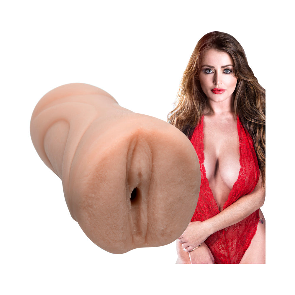 Signature Strokers ULTRASKYN Pocket Pussy - Sophie Dee