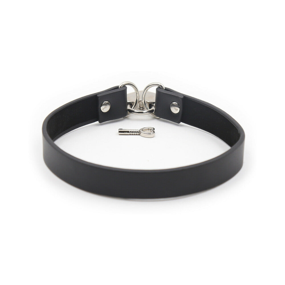 Plesur PVC Collar w/Heart Lock - Black