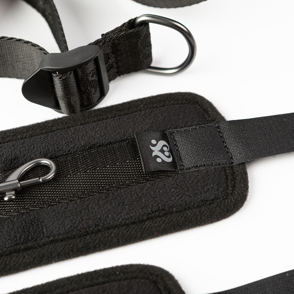 Sei Mio Comfortably in Control Deluxe Sex Position Restraint System - Black
