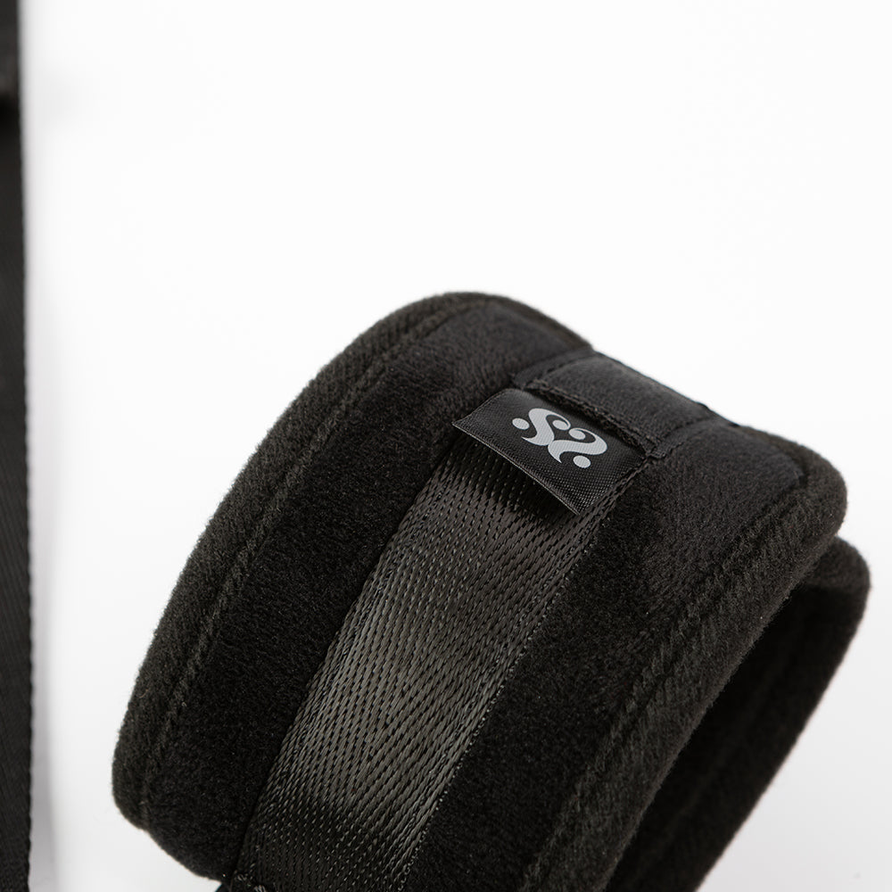 SEI MIO Neck Firmly in Check Adjustable Neck & Wrist Restraint Kit