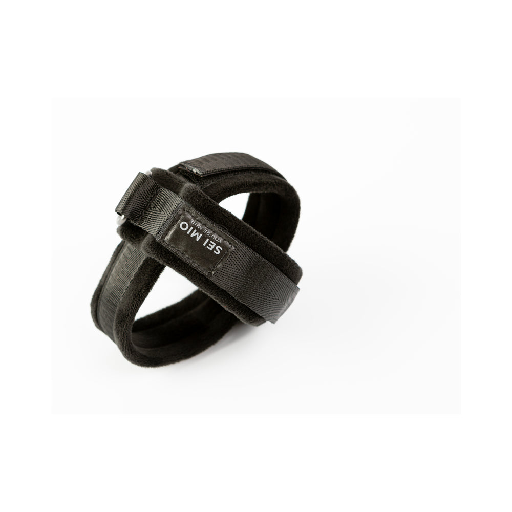 SEI MIO Cross Purposes Over-Wrap Cross Cuff Restraints
